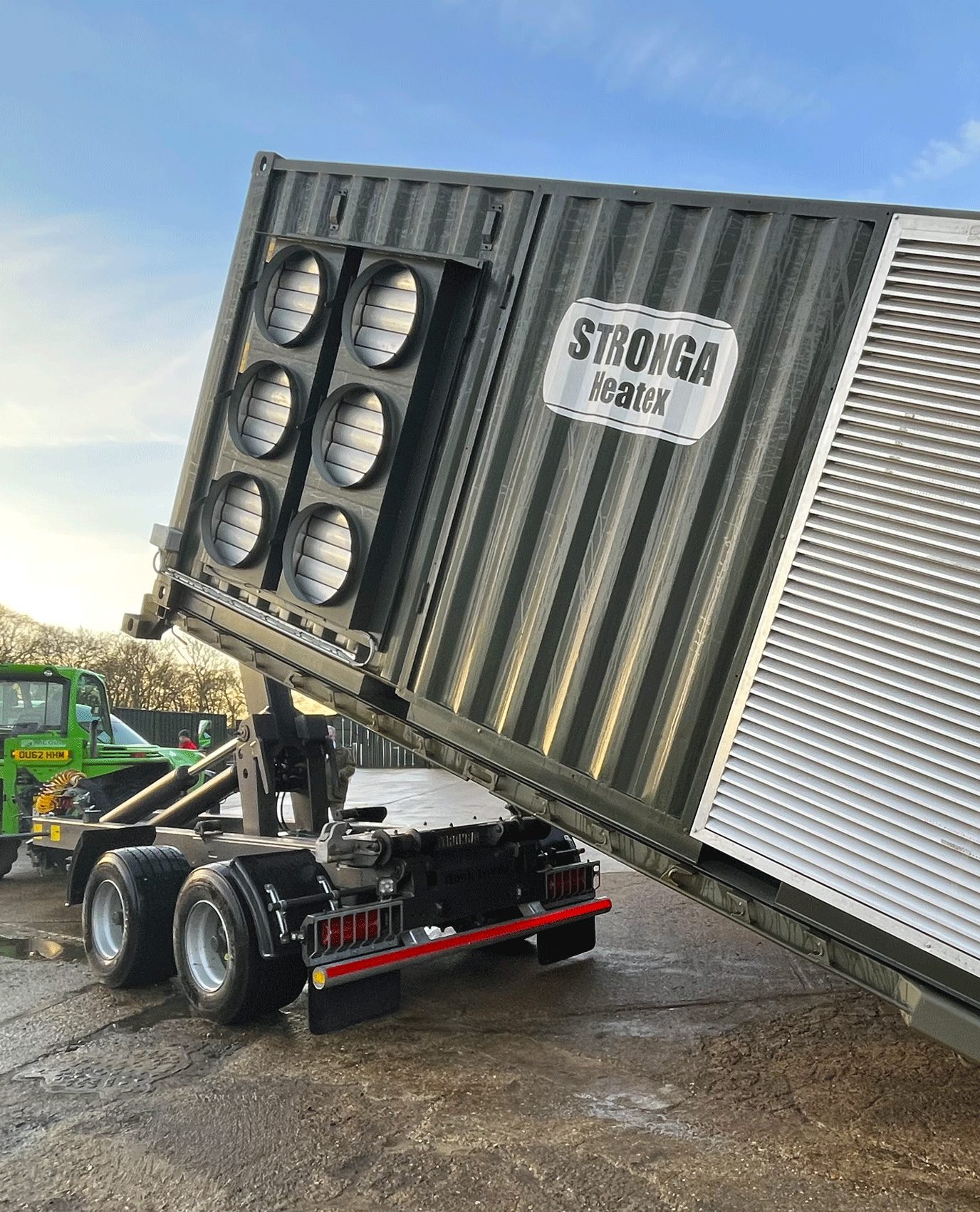 1mW hot-water to air heat exchanger on Stronga hook lift